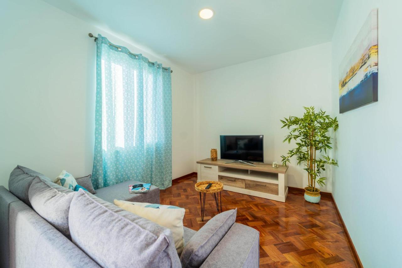 Ajuda Cozy House Villa ฟุงชาล ภายนอก รูปภาพ